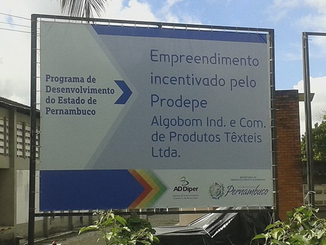 Sinalização industrial NR-26 fabricada em Recife